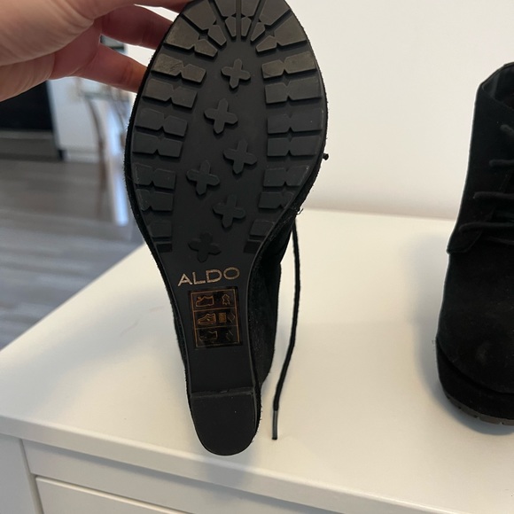 Brand new Real suede platform booties - Picture 2 of 2